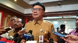 Bolos Kerja Hari Pertama, Mendagri Potong Tunjangan Kinerja ASN 15 Persen